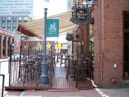 Гостиница St. James Gate в Монктоне