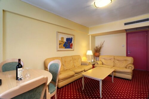 Гостиница Angelika Pallas Hotel в Игуменице