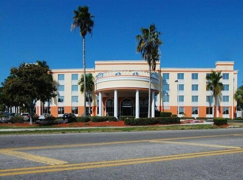 Гостиница Best Western Fort Myers Inn & Suites в Форте Майерсе