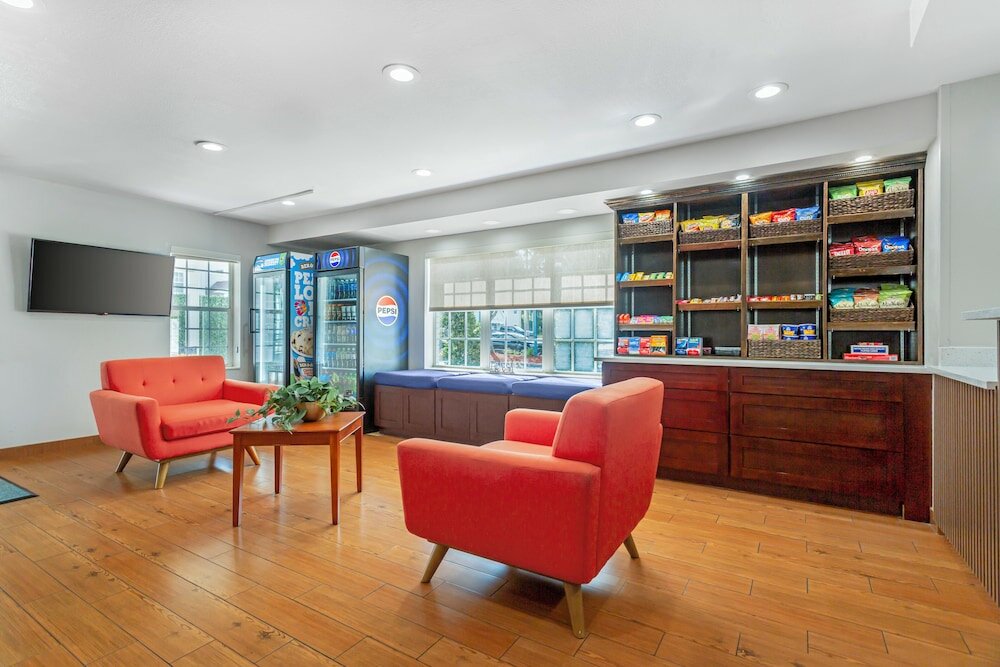 Фото TownePlace Suites by Marriott Tampa North/I-75 Fletcher