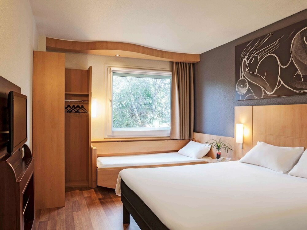 Фото Ibis Barcelona Cornella