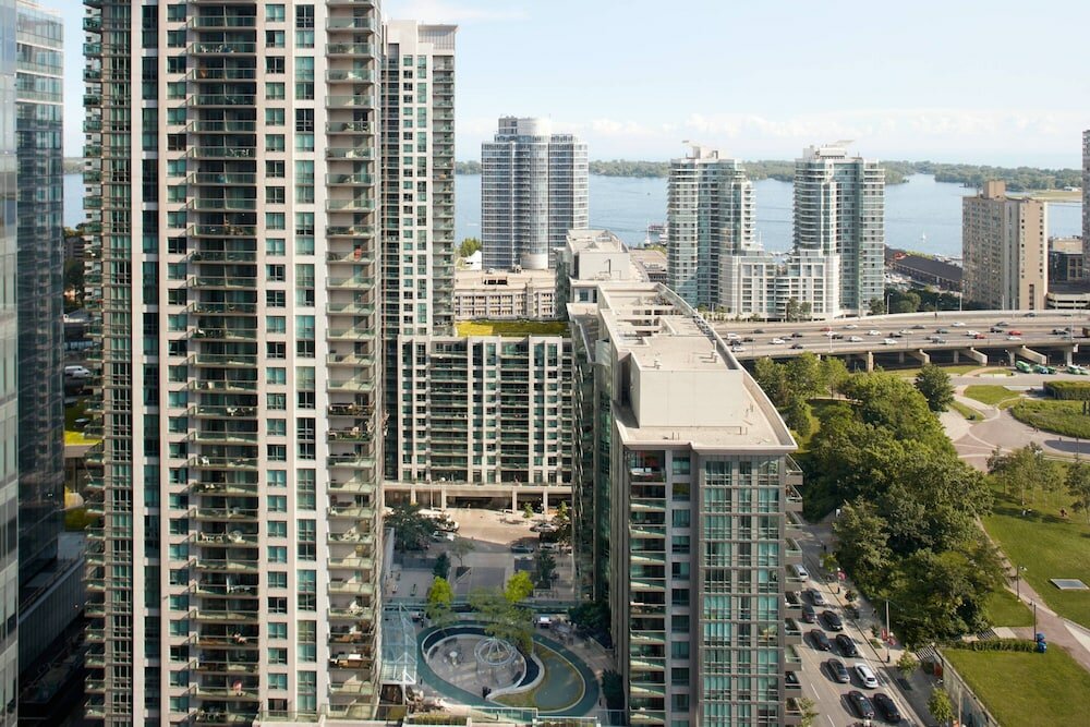 Фото Delta Hotels by Marriott Toronto