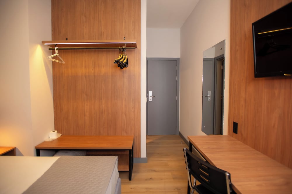 Фото Delcas Hotel