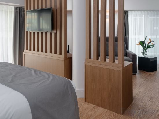 Фото Elia Ermou Athens Hotel