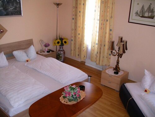 Гостиница Hotel garni Djaran в Оффенбахе