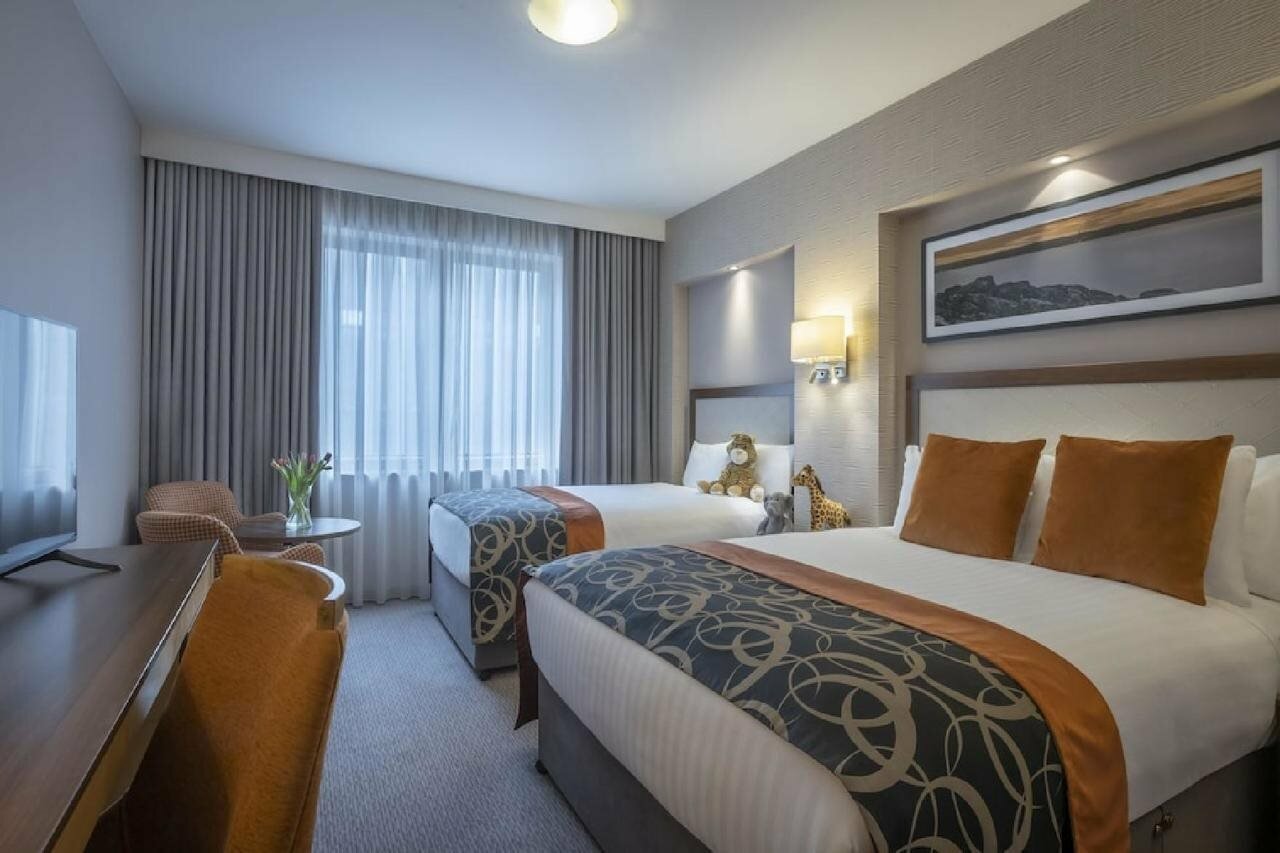 Фото Clayton Hotel Belfast