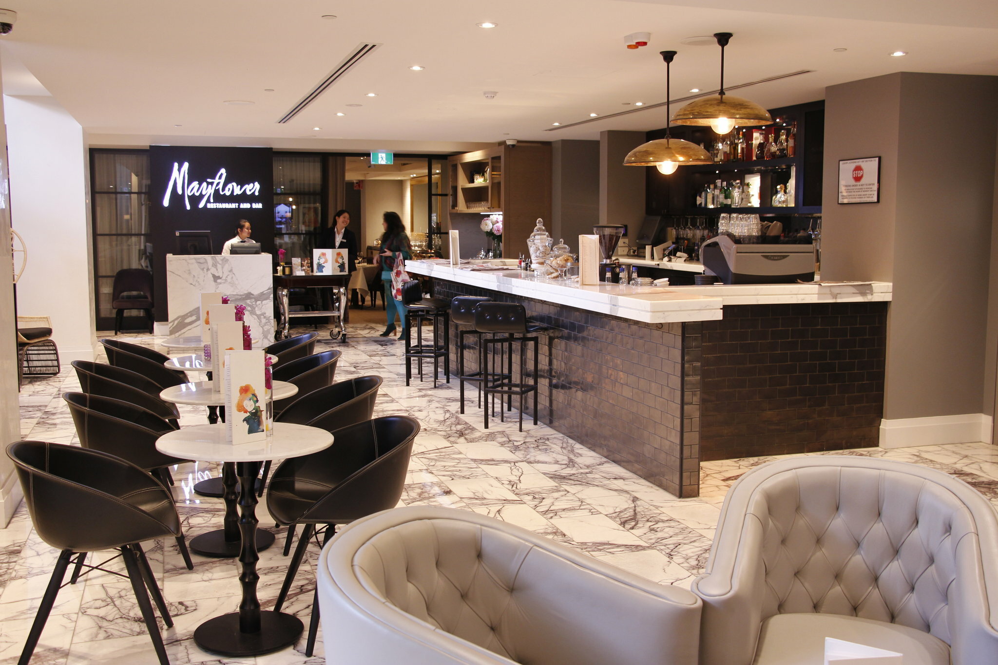 Фото Mayfair Hotel
