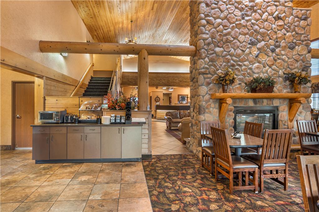 Фото Best Western Plus Kelly Inn & Suites