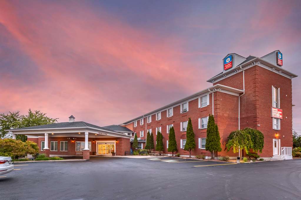 Фото SureStay Plus Hotel by Best Western Kincardine