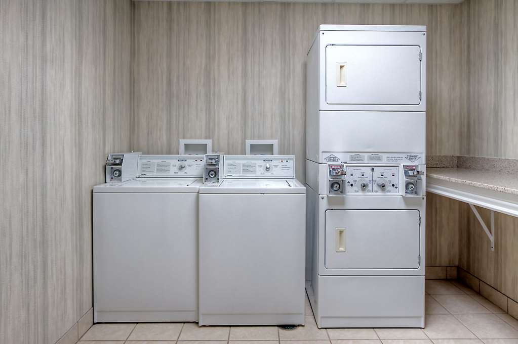 Фото Hampton Inn Russellville