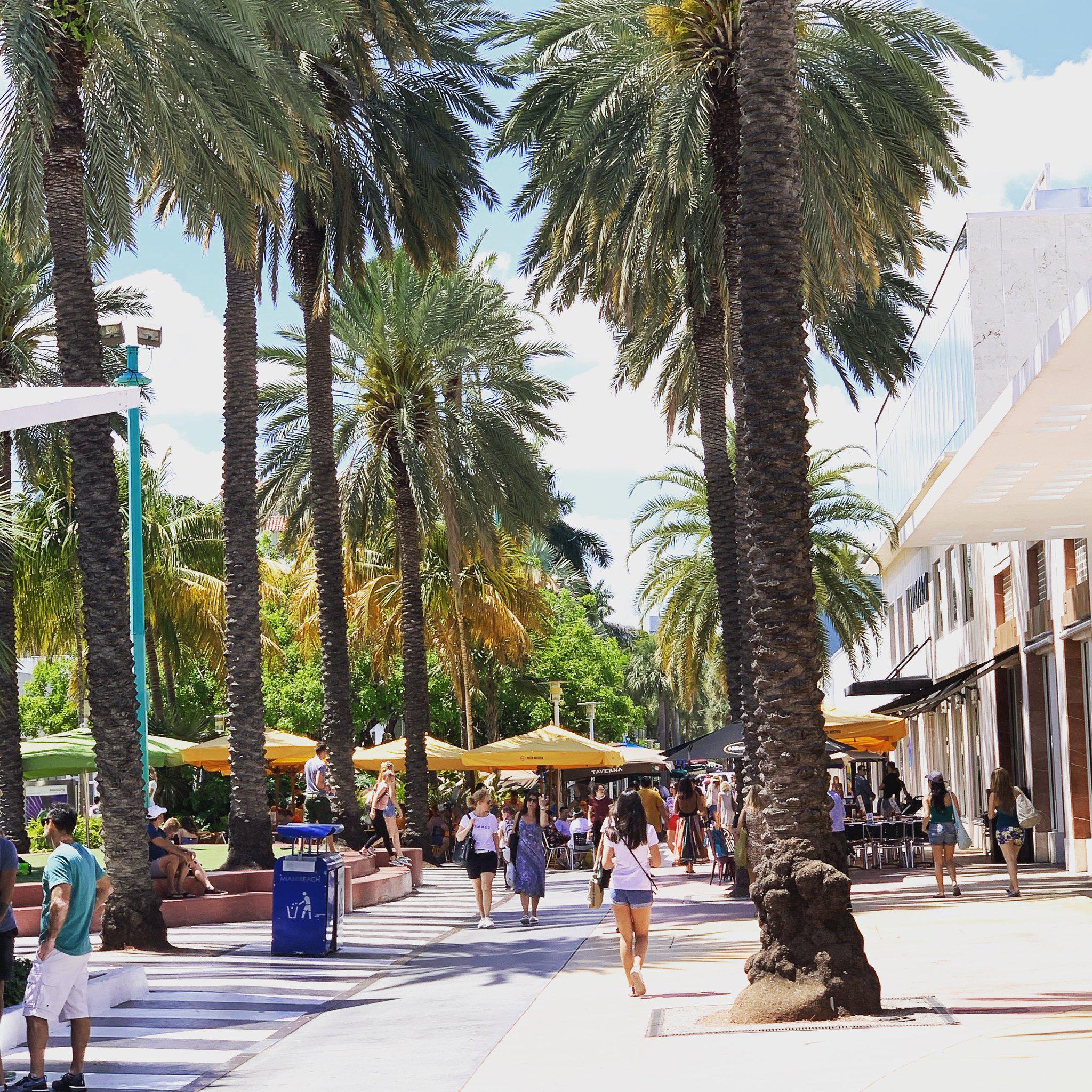 Фото Kimpton Surfcomber Hotel, an Ihg Hotel