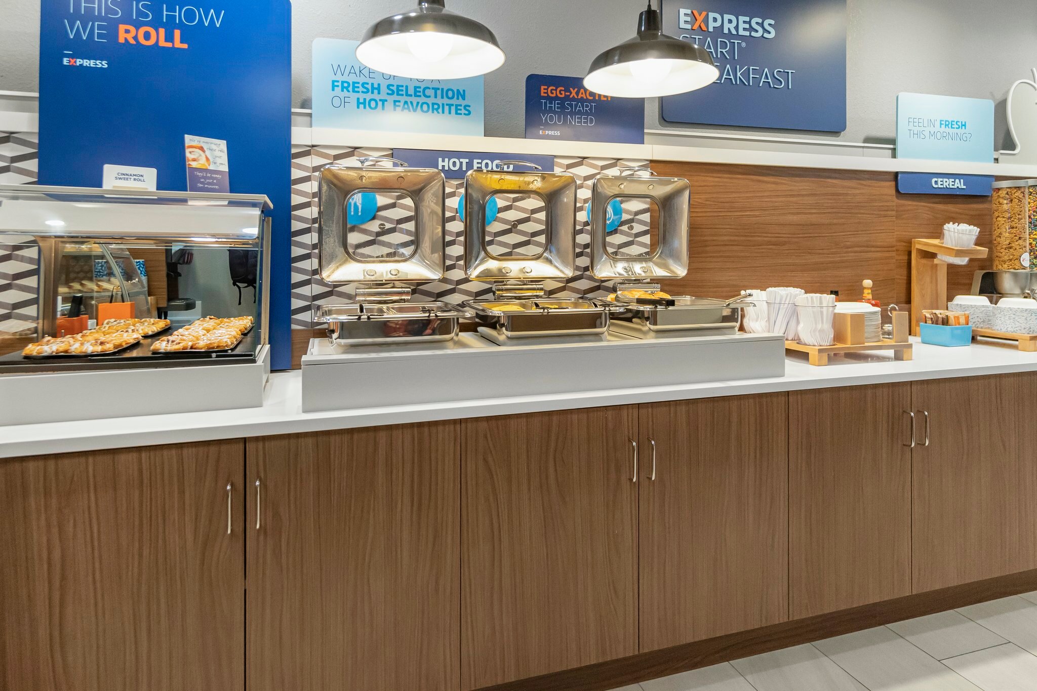 Фото Holiday Inn Express Salt Lake City South - Midvale, an Ihg Hotel