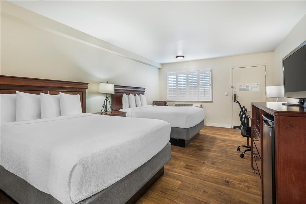 Фото Best Western Rose Garden Inn