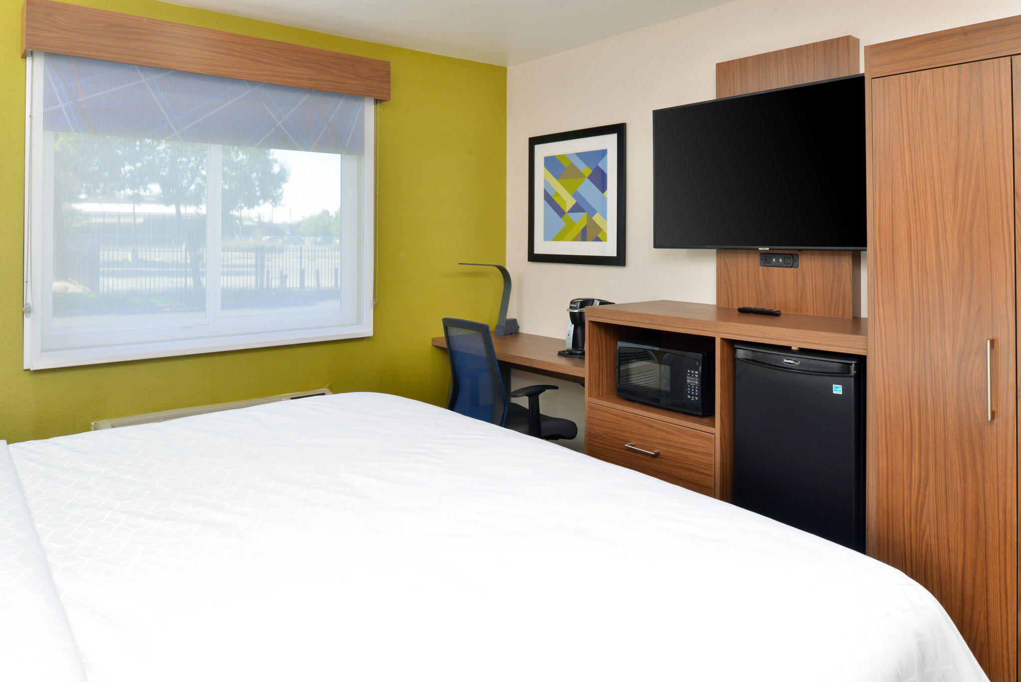 Фото Holiday Inn Express Santa Rosa North, an Ihg Hotel