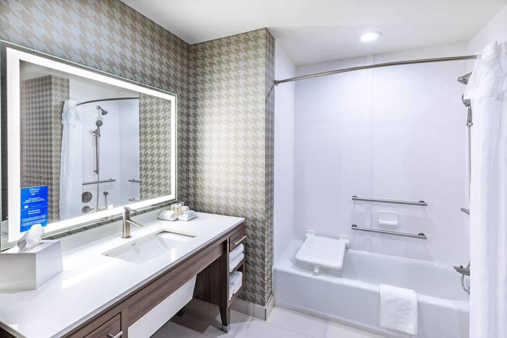 Фото Home2 Suites by Hilton Midland East