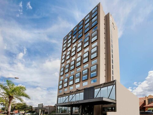 Гостиница Novotel Santa Cruz de la Sierra в Санта-Крус-де-ла-Сьерра