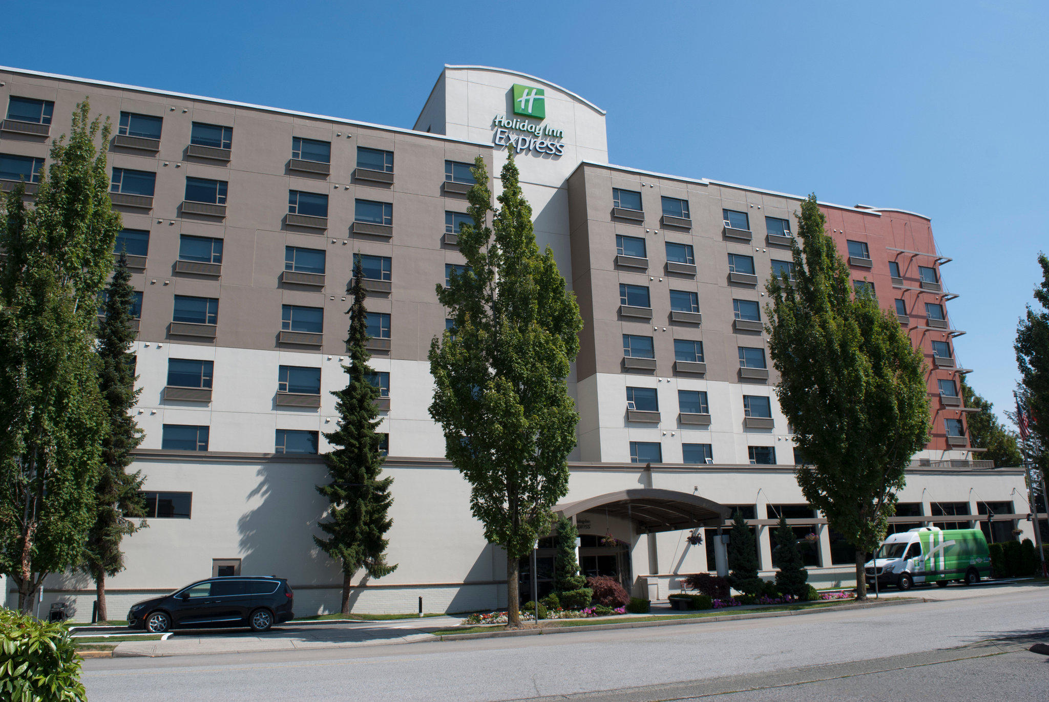 Фото Holiday Inn Express Vancouver Airport Richmond