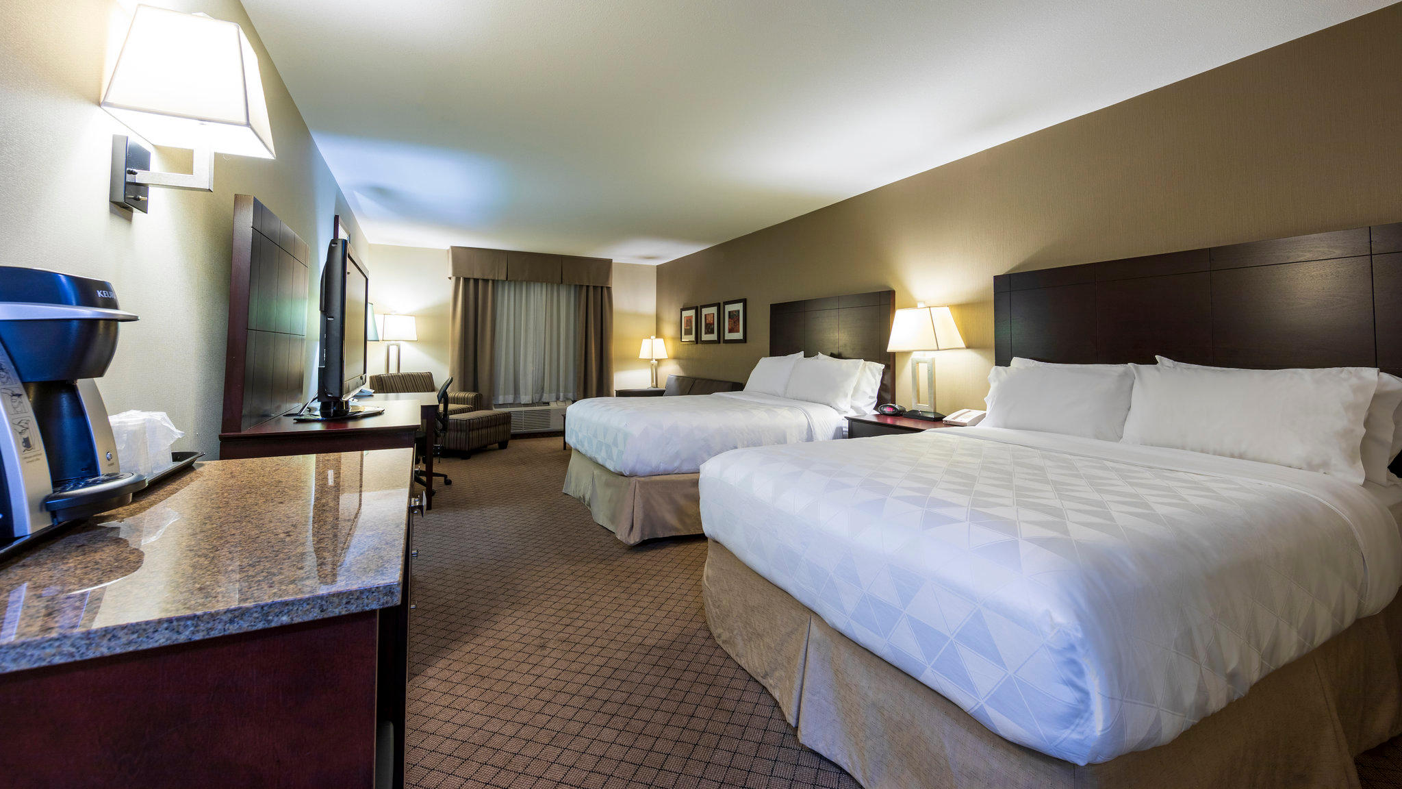 Фото Holiday Inn Hotel and Suites-Kamloops