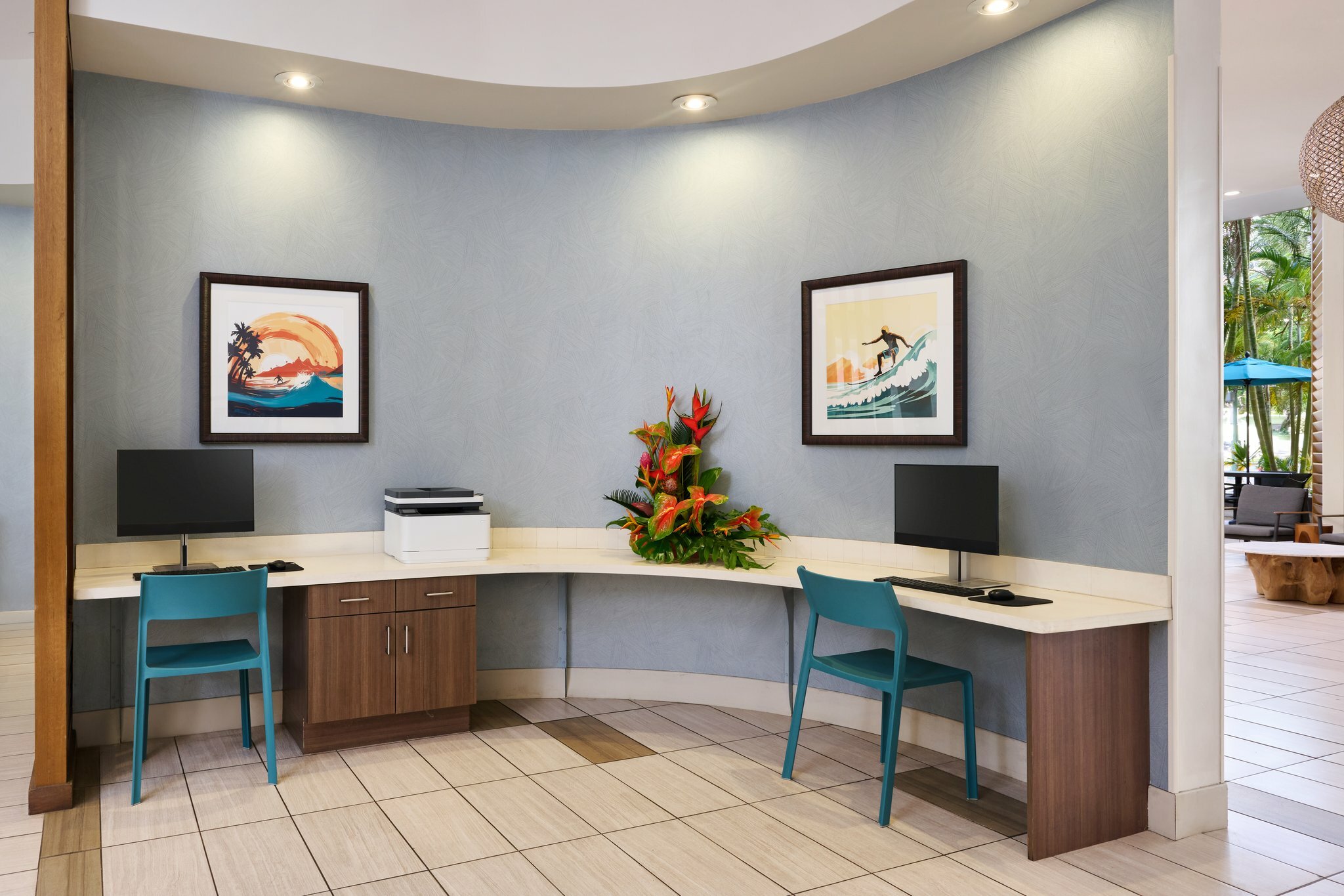 Фото Holiday Inn Express Waikiki, an Ihg Hotel