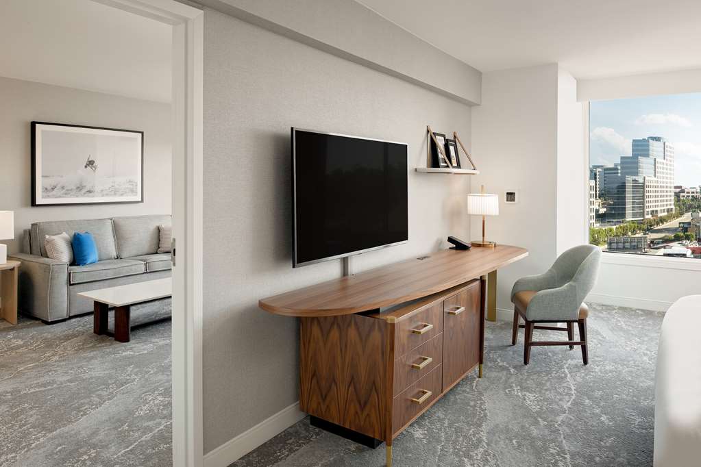 Фото Hilton Los Angeles Culver City