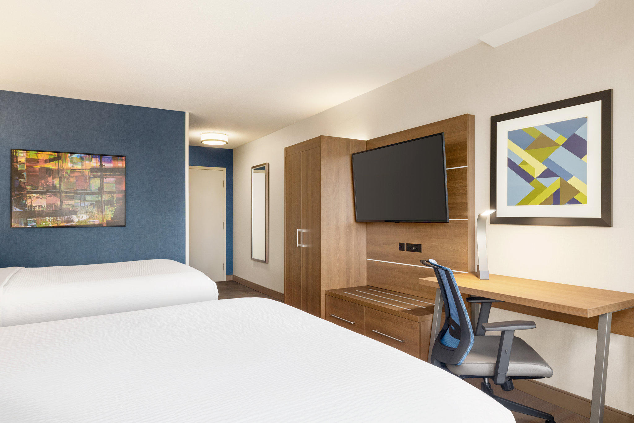 Фото Holiday Inn Express Vancouver-Metrotown