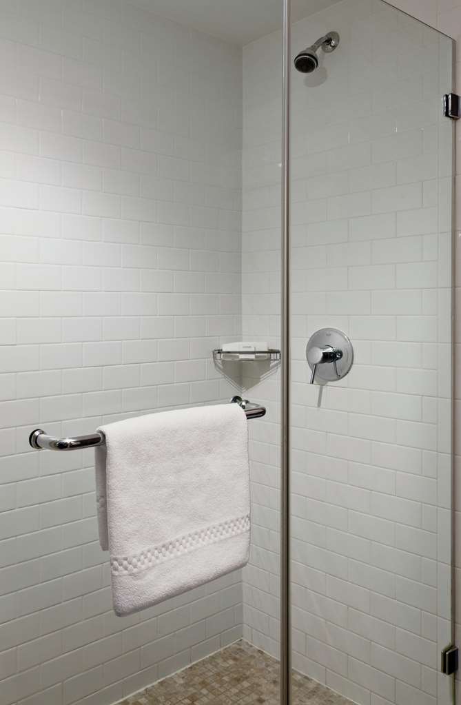 Фото Distrikt Hotel New York City, Tapestry Collection by Hilton