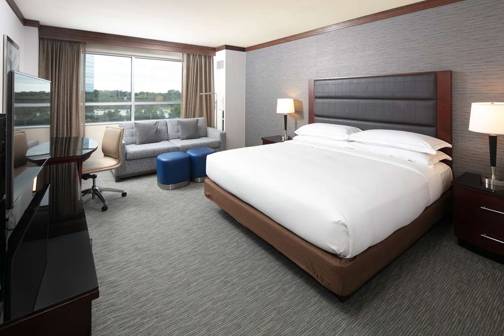 Фото Hilton Minneapolis Bloomington