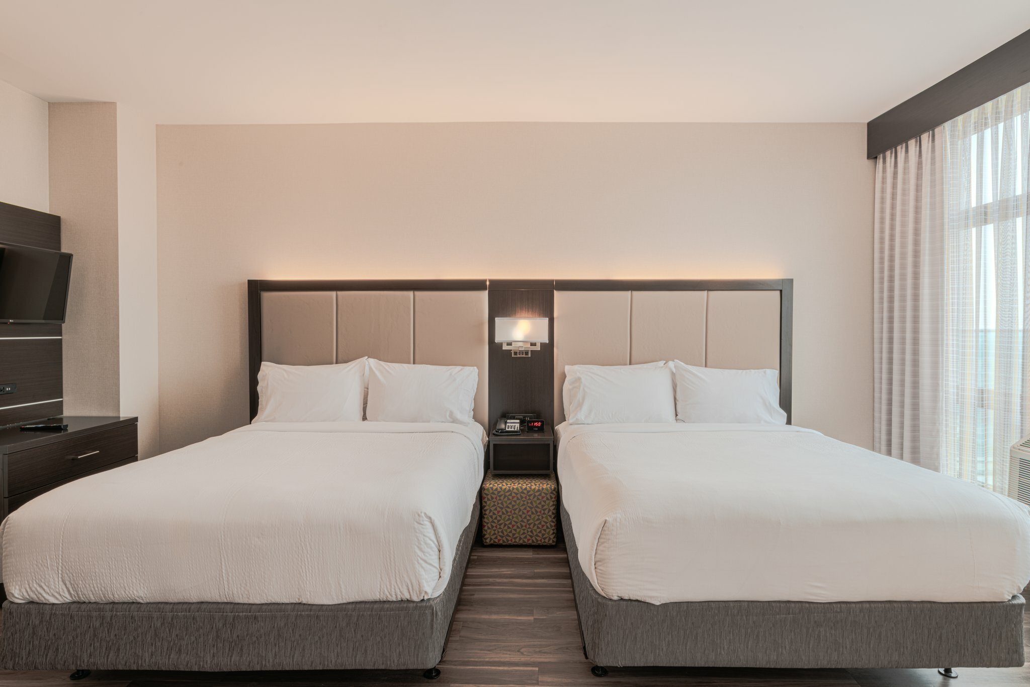 Фото Holiday Inn Express Long Island City E New York	