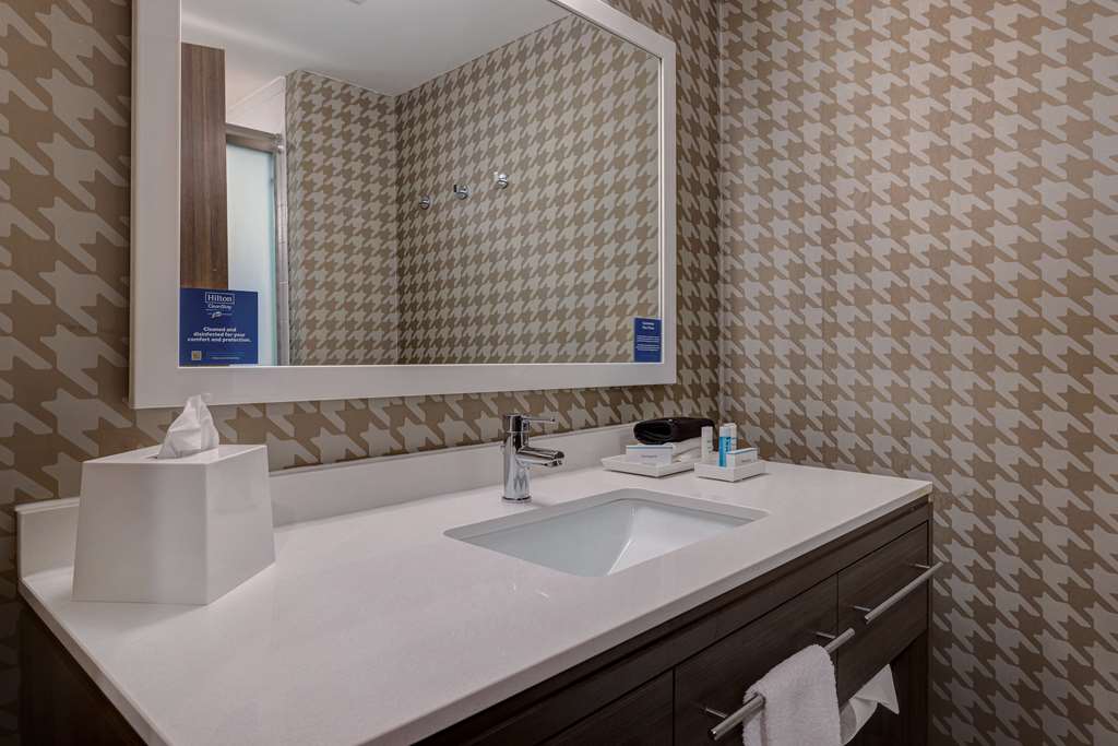Фото Home2 Suites by Hilton Dekalb