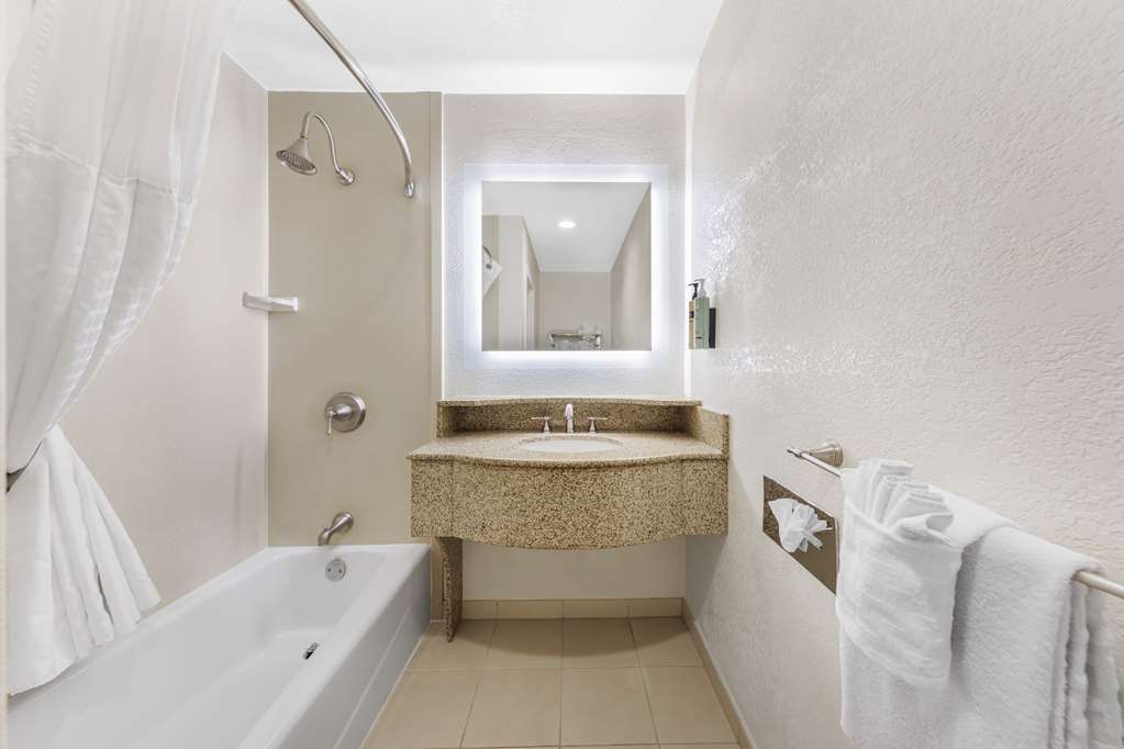 Фото Best Western Plus Ontario Airport & Convention Center