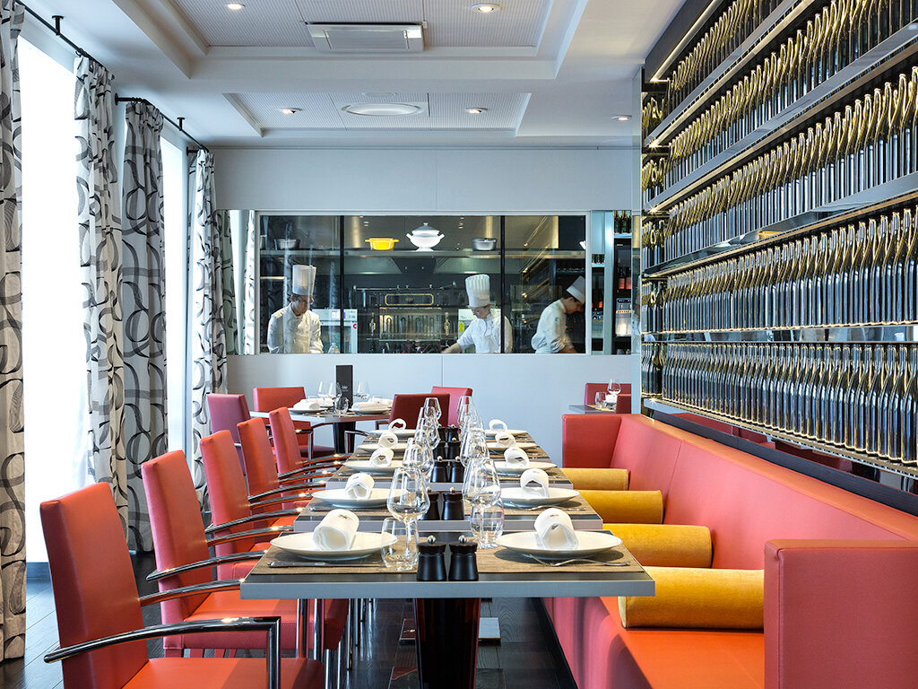 Фото Le Royal Lyon - MGallery Hotel