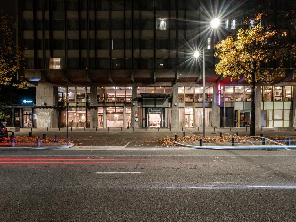 Фото отеля 2