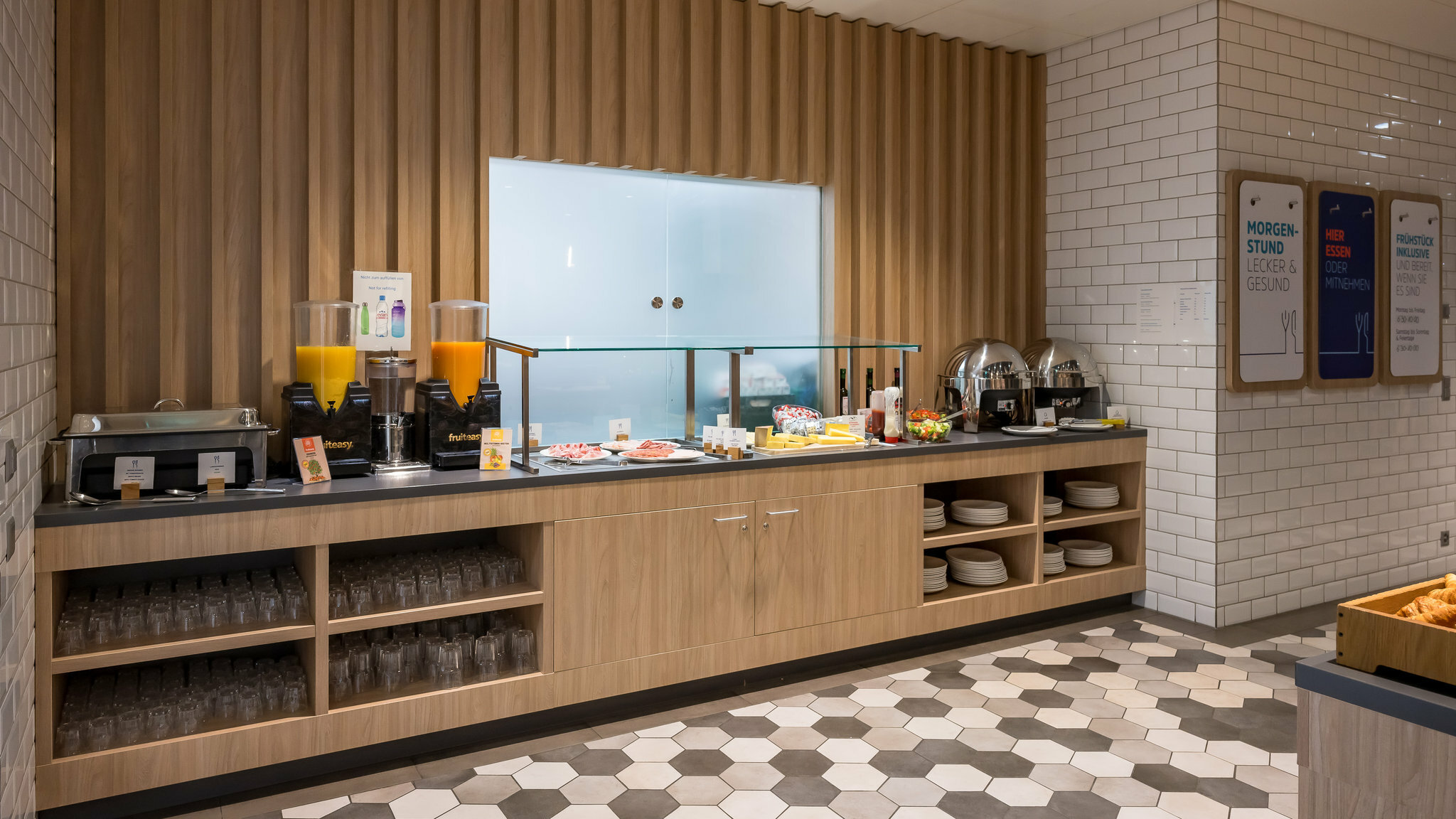 Фото Holiday Inn Express Luzern - Kriens, an Ihg Hotel