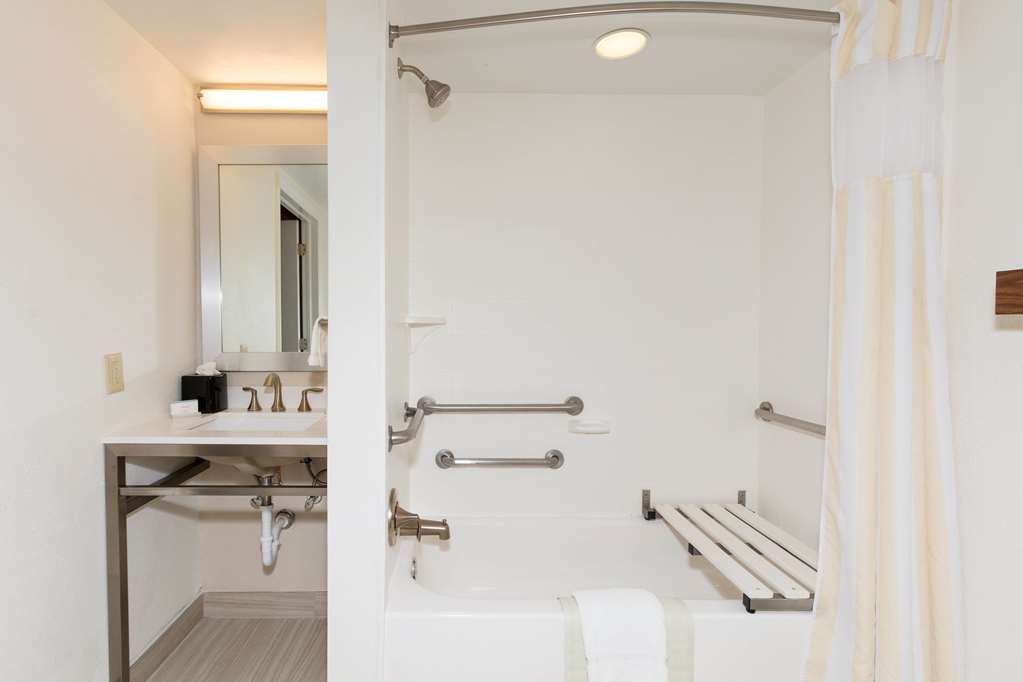 Фото Hilton Garden Inn Jacksonville Airport