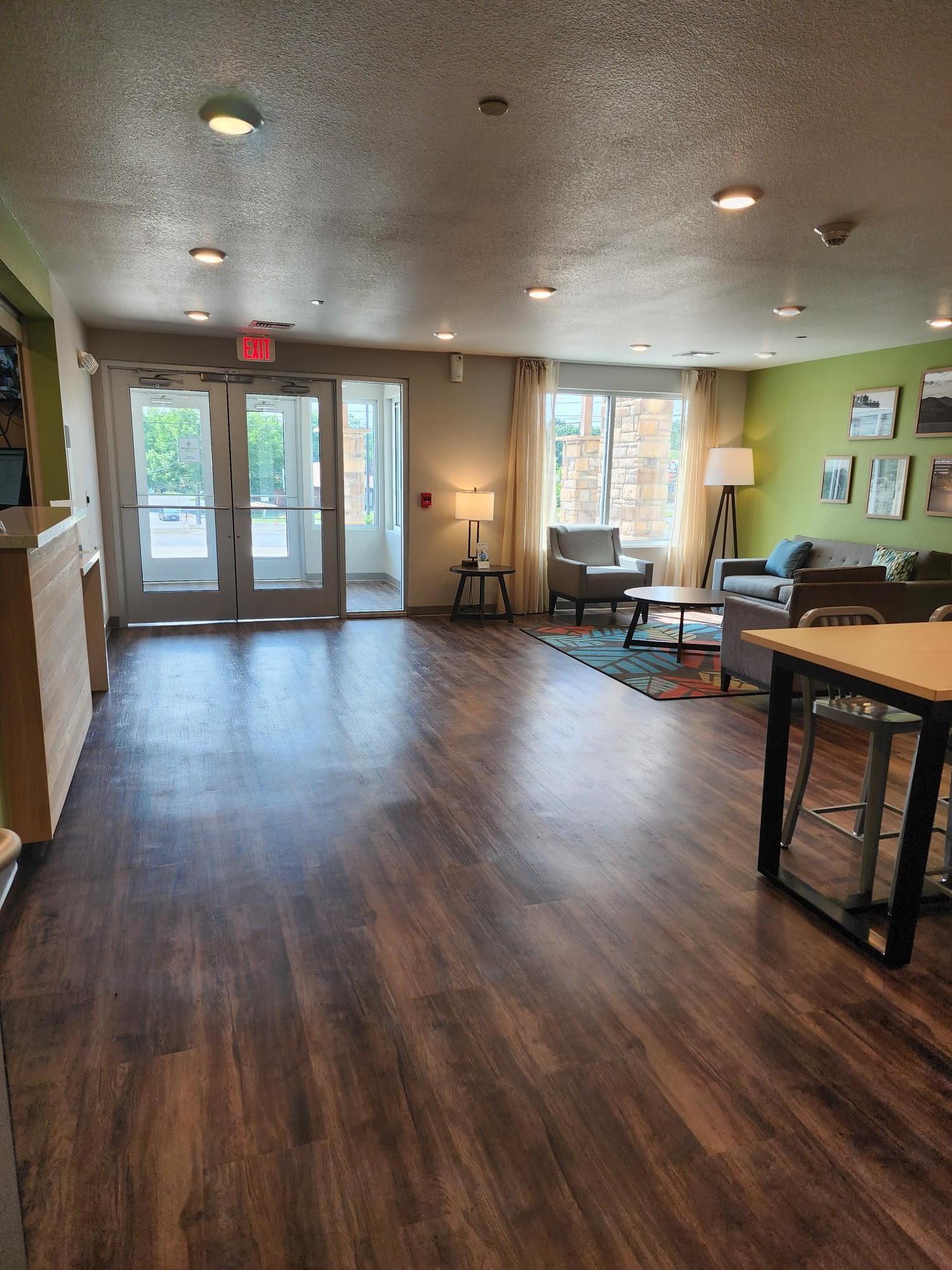 Фото WoodSpring Suites Roanoke