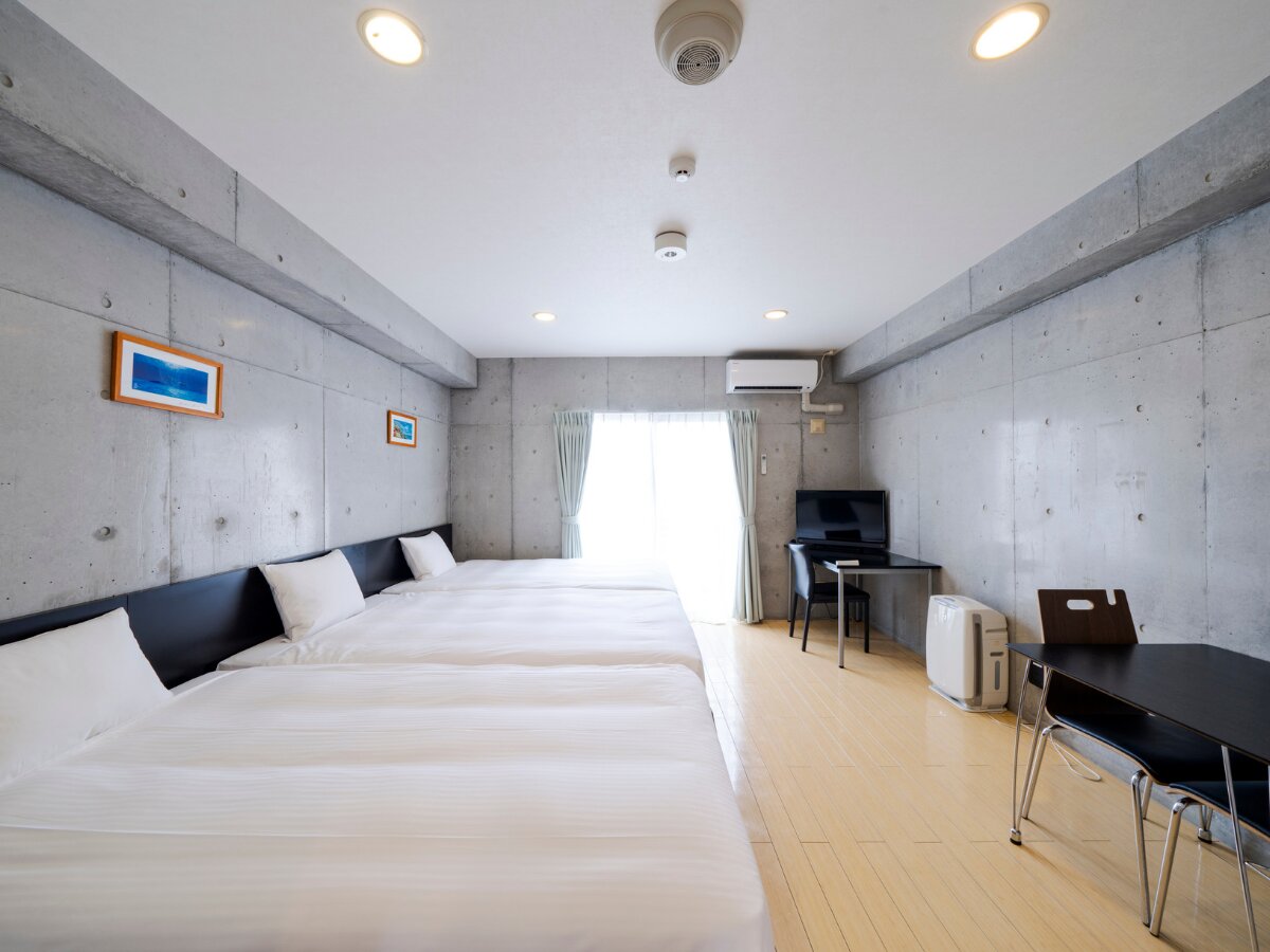 Фото Naha-West Inn