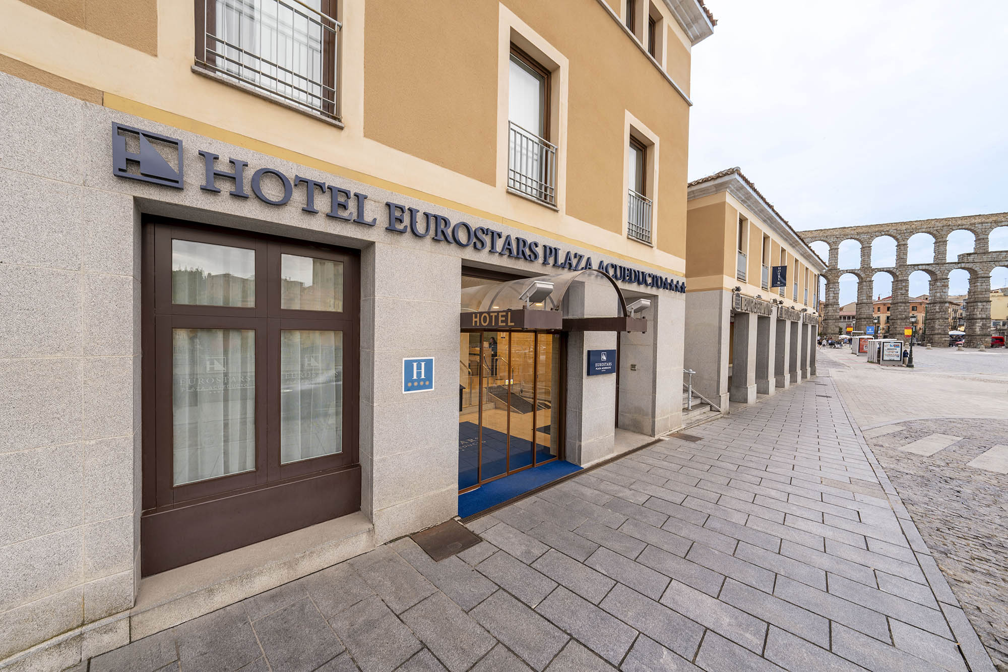 Фото Eurostars Plaza Acueducto