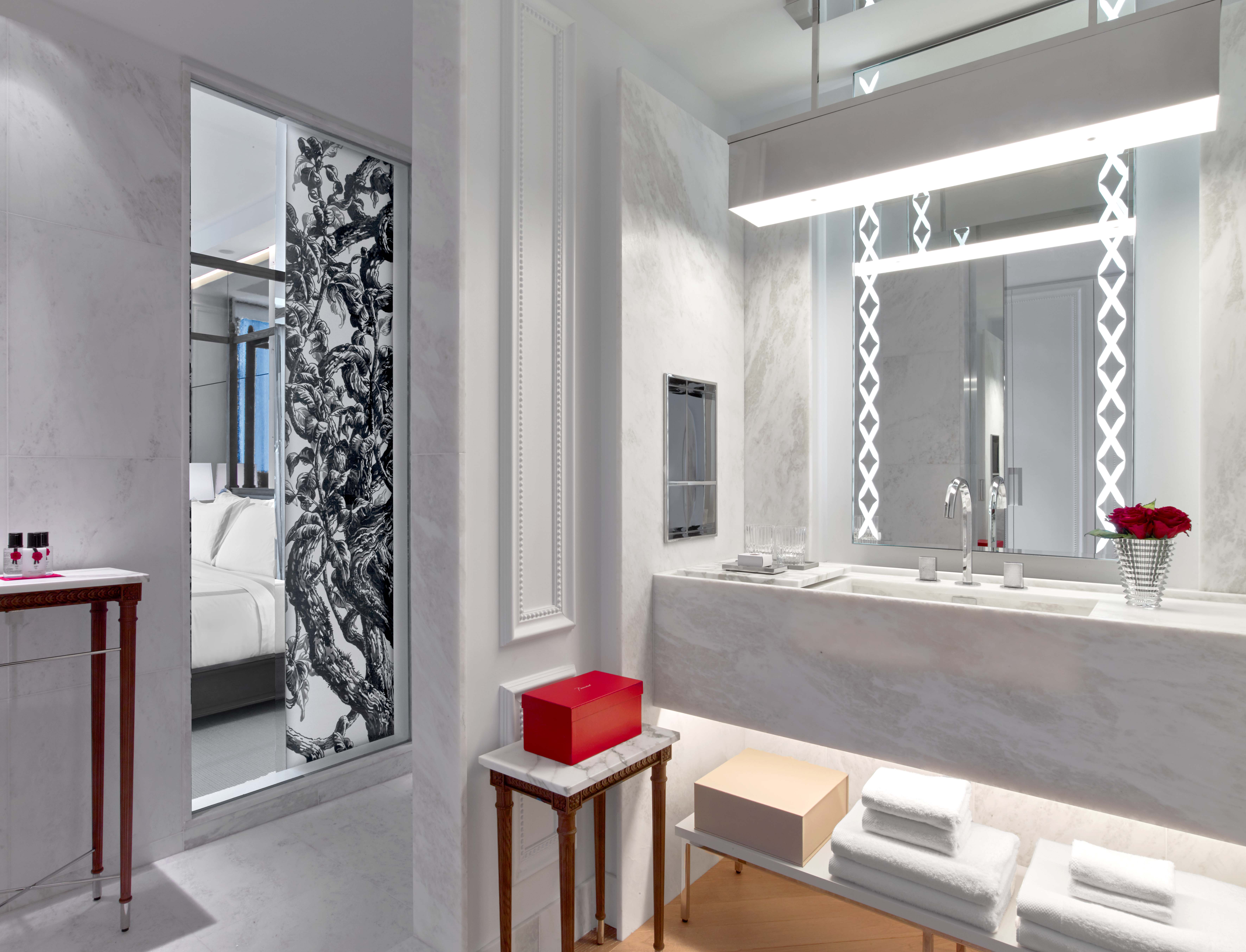 Фото Baccarat Hotel and Residences New York