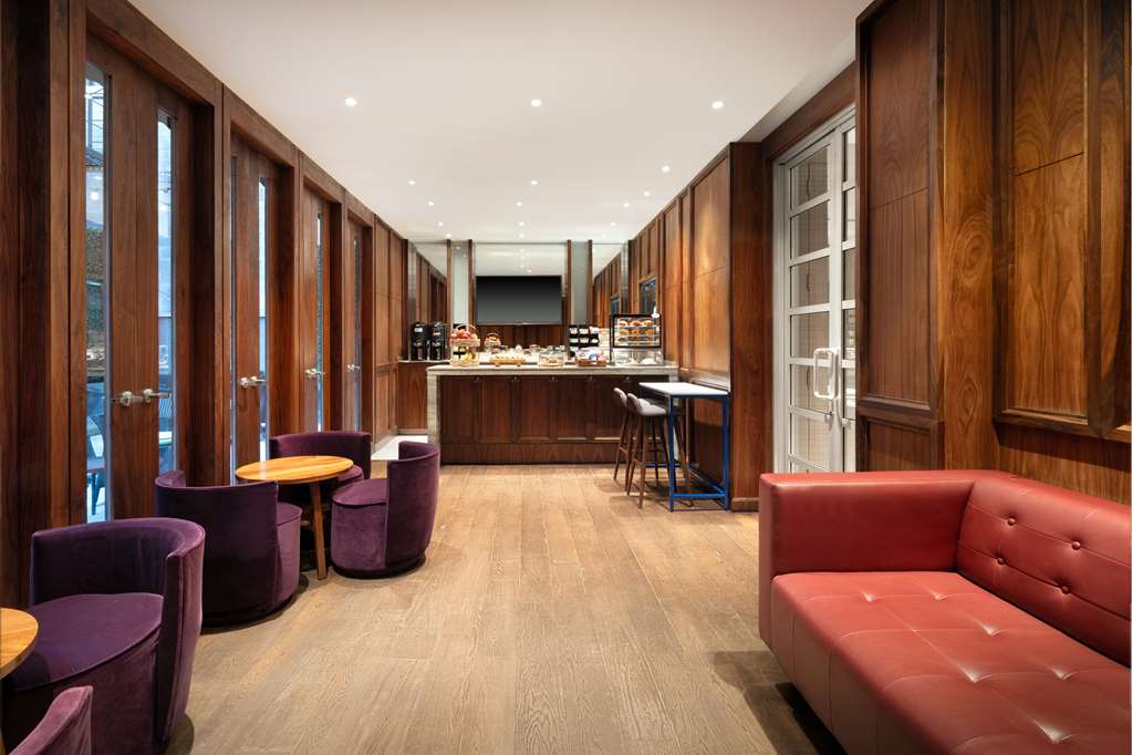 Фото Best Western Premier Herald Square