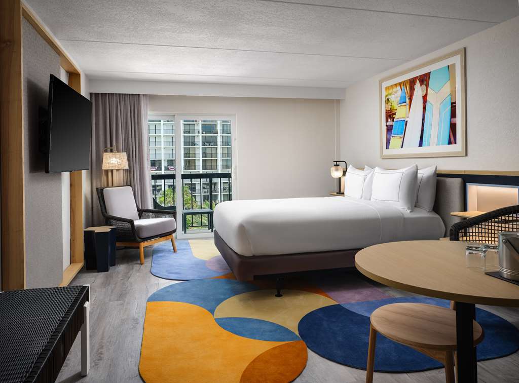 Фото Hilton Garden Inn Cocoa Beach Oceanfront