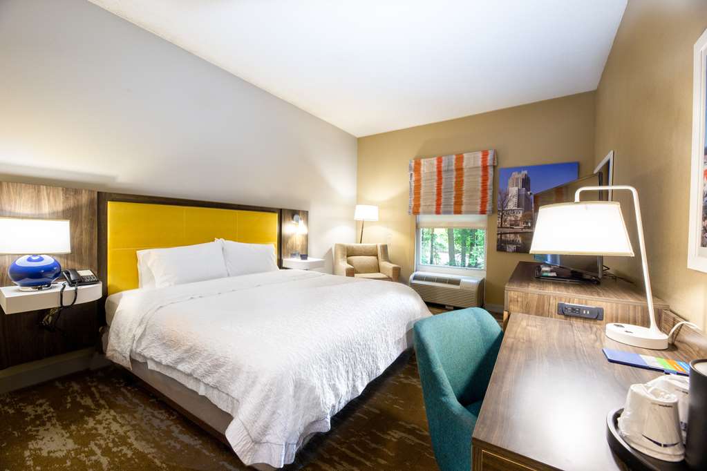 Фото Hampton Inn & Suites Raleigh/Cary I-40