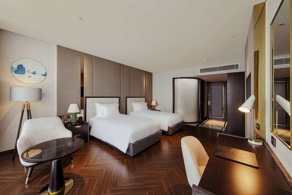 Фото Radisson Blu Hotel, Ha Long Bay