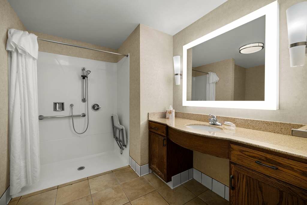 Фото Homewood Suites by Hilton Bakersfield
