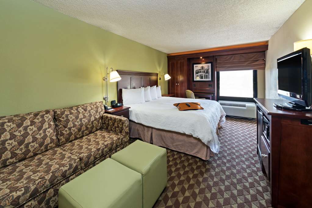 Фото Hampton Inn Baton Rouge - I-10 & College Dr