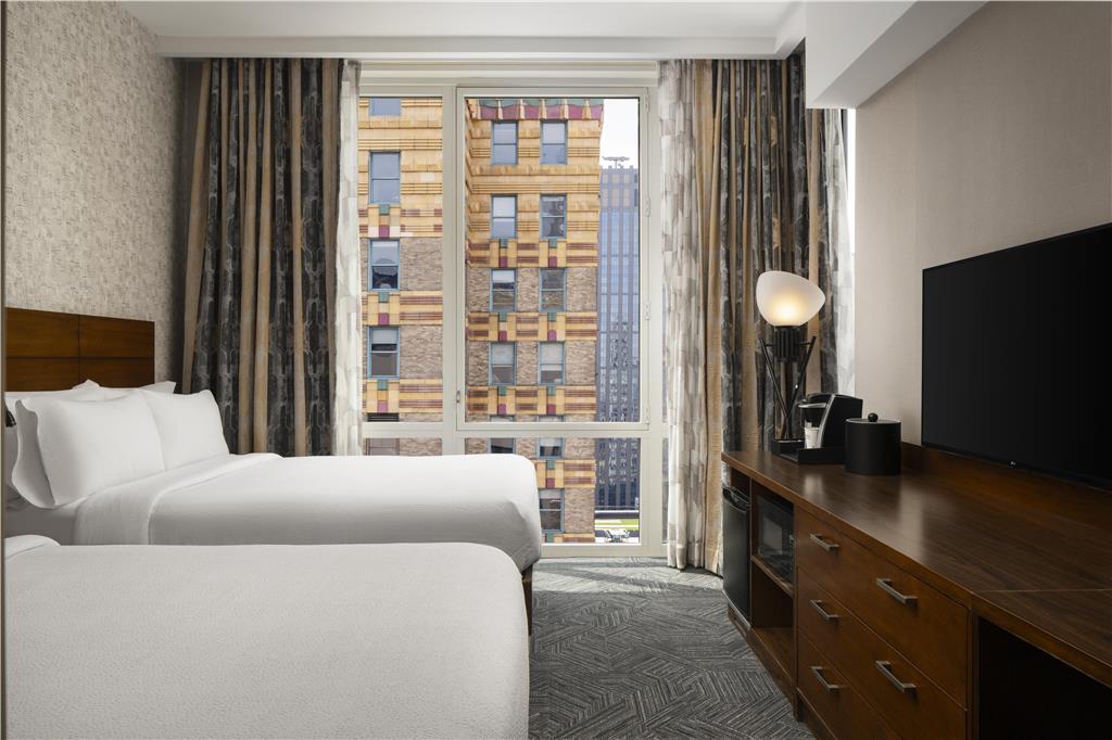 Фото Hilton Garden Inn New York/Midtown Park Avenue