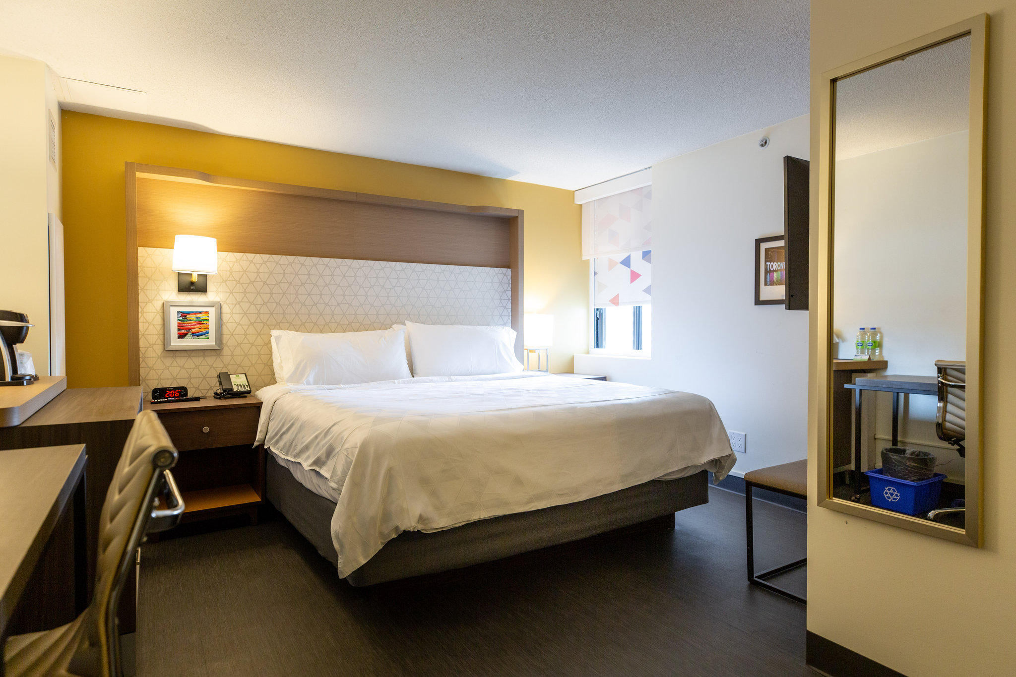 Фото Holiday Inn Toronto Downtown Centre