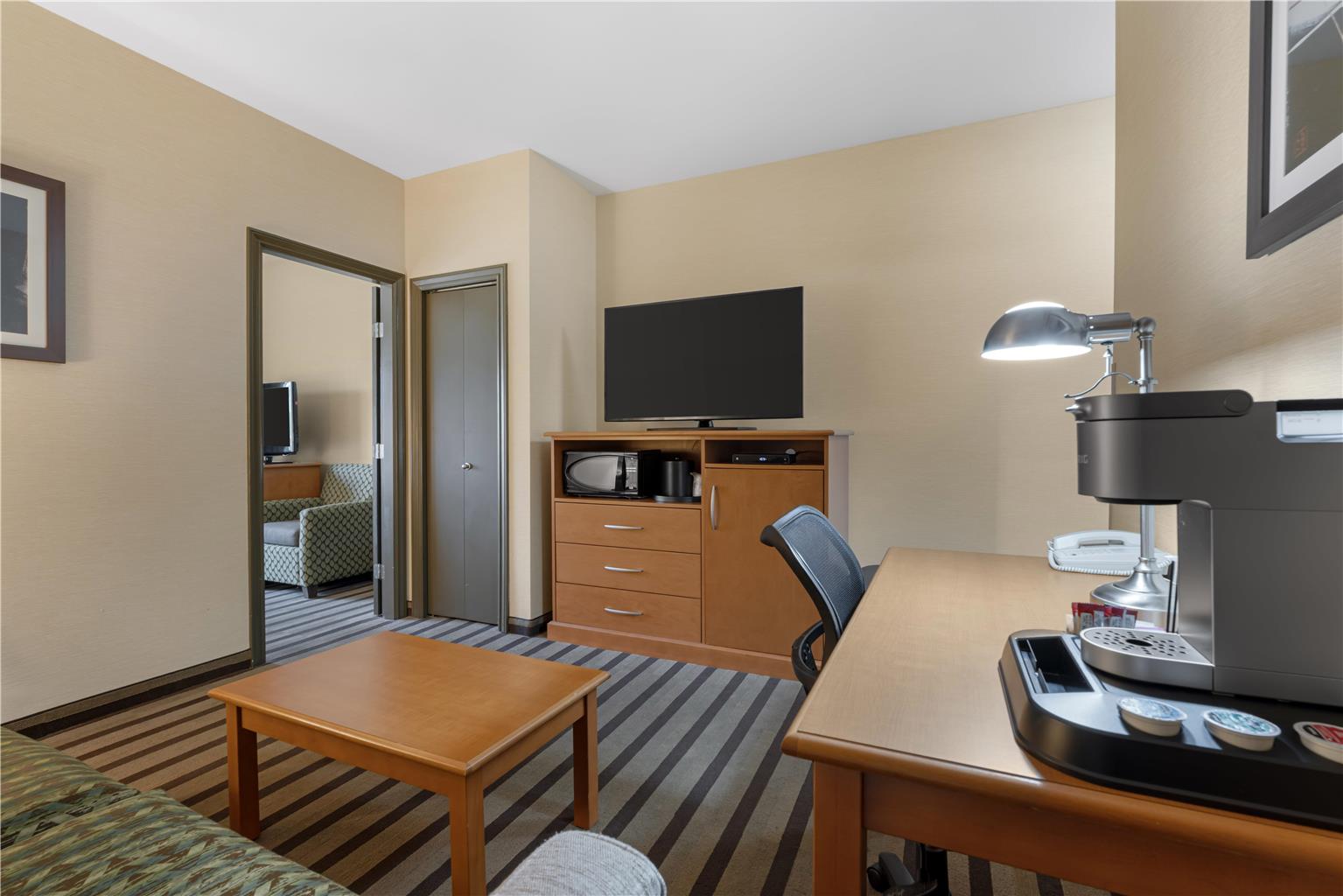 Фото Best Western King George Inn & Suites
