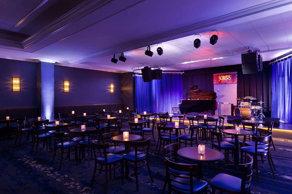 Фото DoubleTree Suites by Hilton Hotel Boston - Cambridge