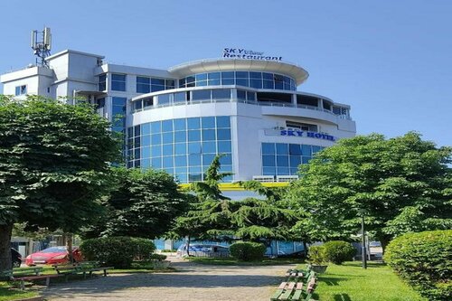 Гостиница Sky View Hotel & Restaurant в Корче