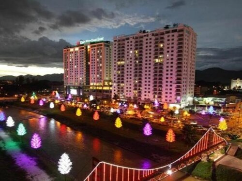 Гостиница Kinta Riverfront Hotel & Suites в Ипохе